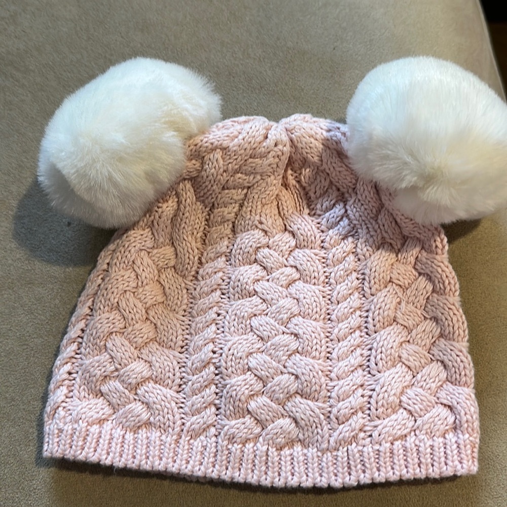 Baby gap pom pom winter hat, size 0-6 months